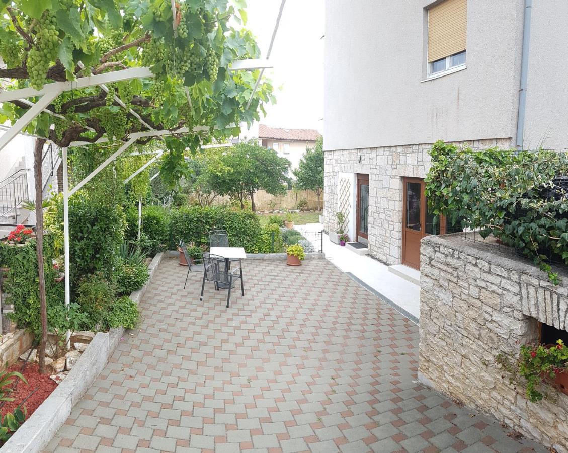 PUY Apartments Ana And Vesna מראה חיצוני תמונה